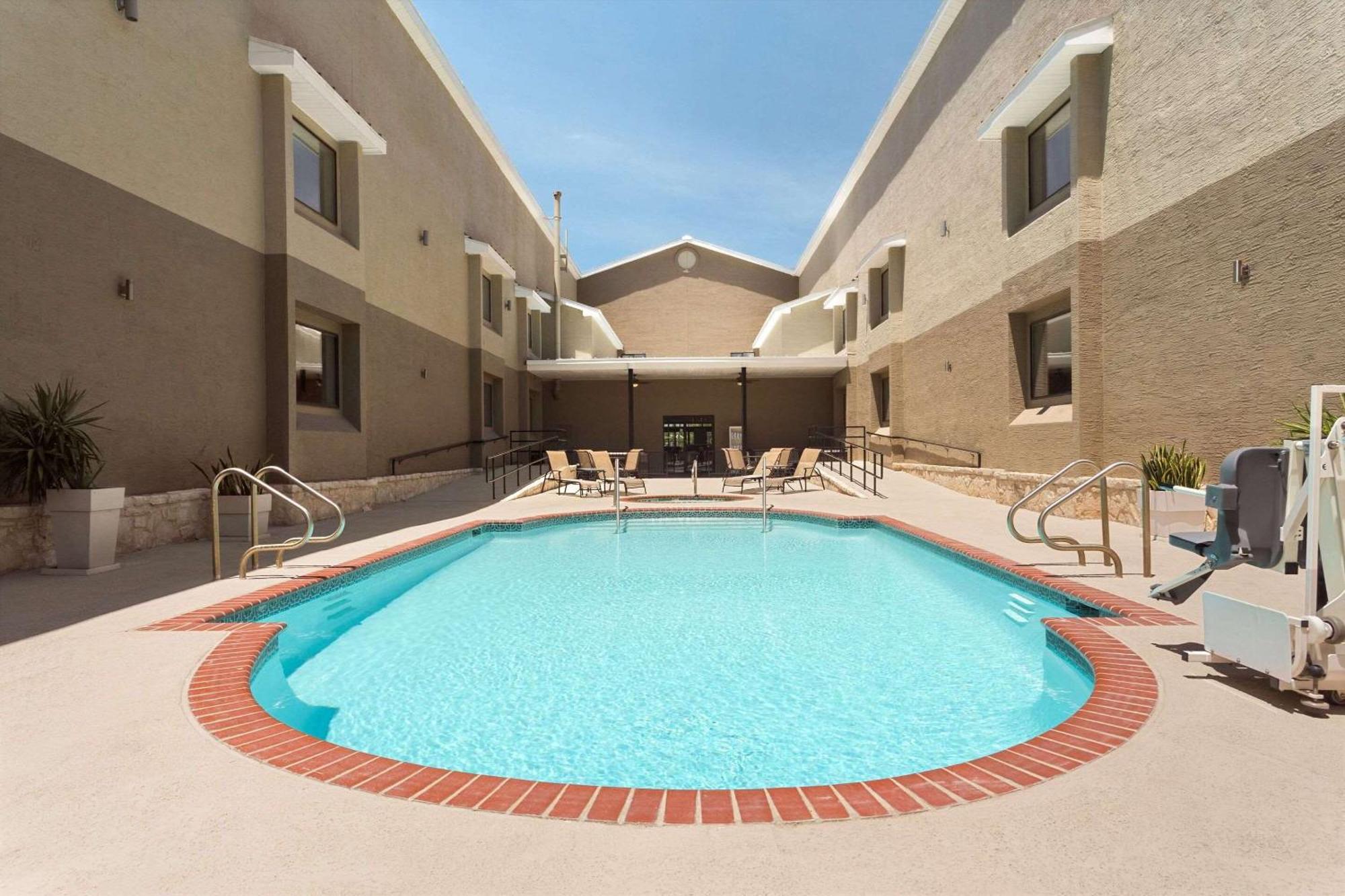 Country Inn & Suites By Radisson, Lackland Afb San Antonio , Tx Dış mekan fotoğraf
